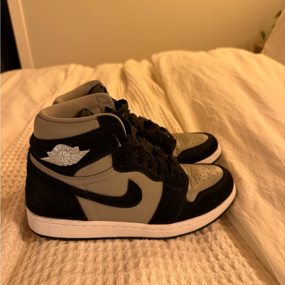 Air Jordan 1 High-medium Sneakers in Black and Gray